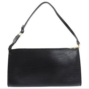 ❤️ LOUIS VUITTON Mini Pouchette in BLACK ÉPI LEATHER🎁❤️